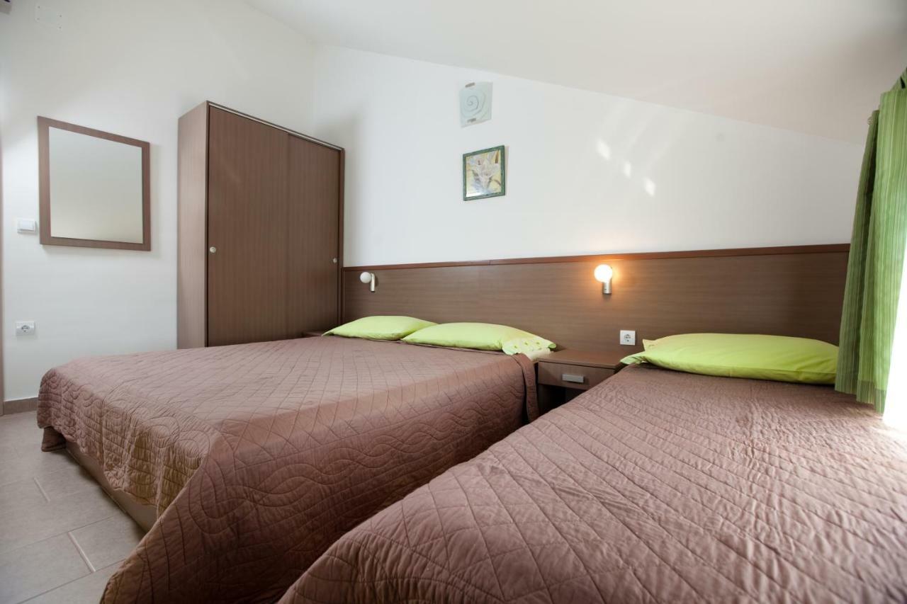 Apartments Smiljka II Tucepi Bagian luar foto