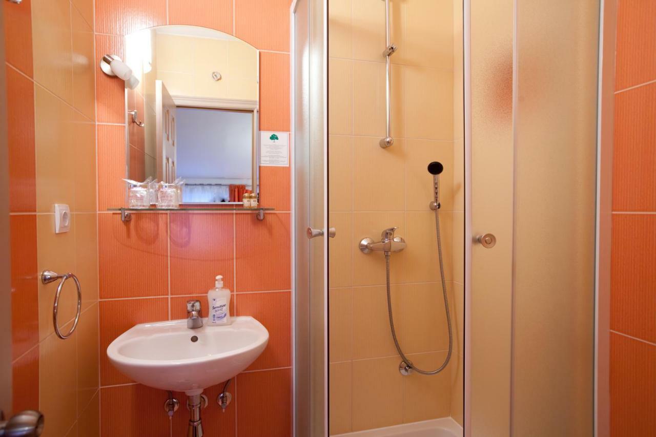Apartments Smiljka II Tucepi Bagian luar foto